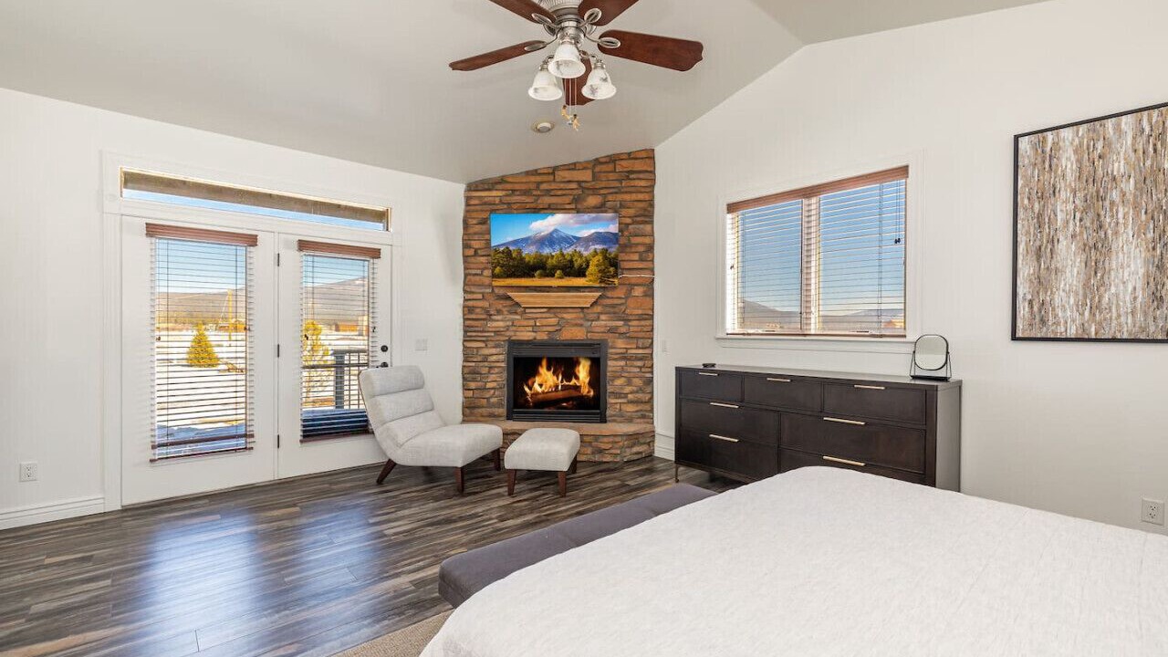 Photo of Bedroom in Baderville