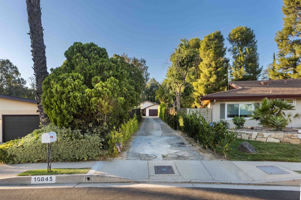 Photo of Outdoor in Granada Hills North