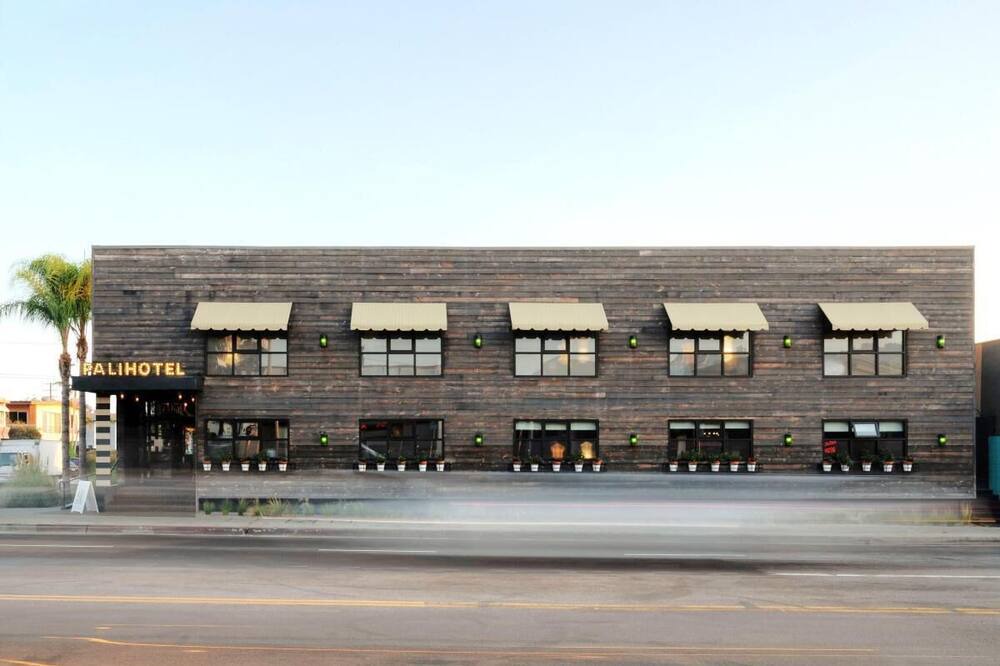 Photo of Outdoor in Melrose