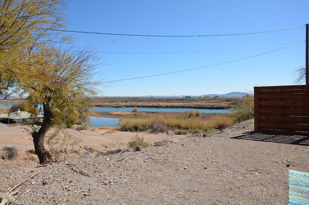 Photo of Outdoor in Earp
