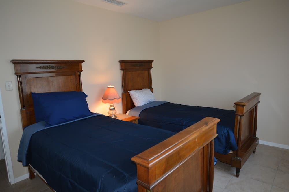 Photo of Bedroom in Earp