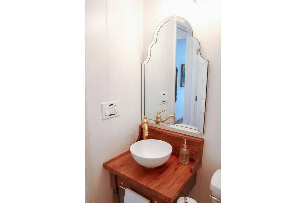 Photo of Bathroom in Julian