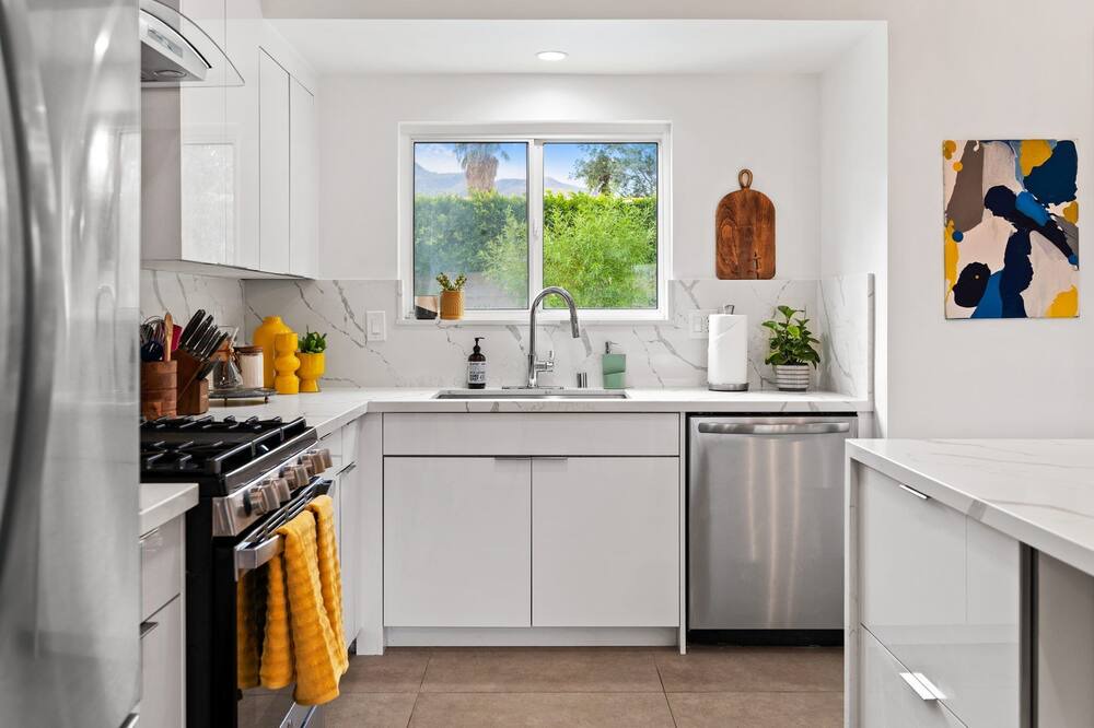 Photo of Kitchen in Desert Park Estates