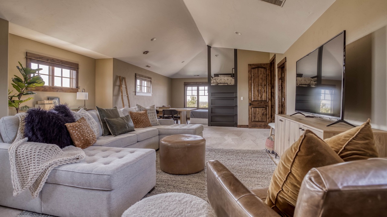 Photo of Livingroom in Powell Butte