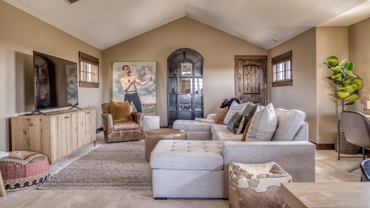 Photo of Livingroom in Powell Butte