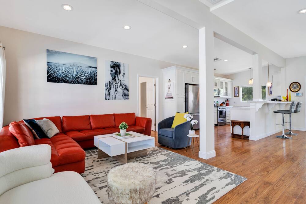 Photo of Livingroom in Araby Commons