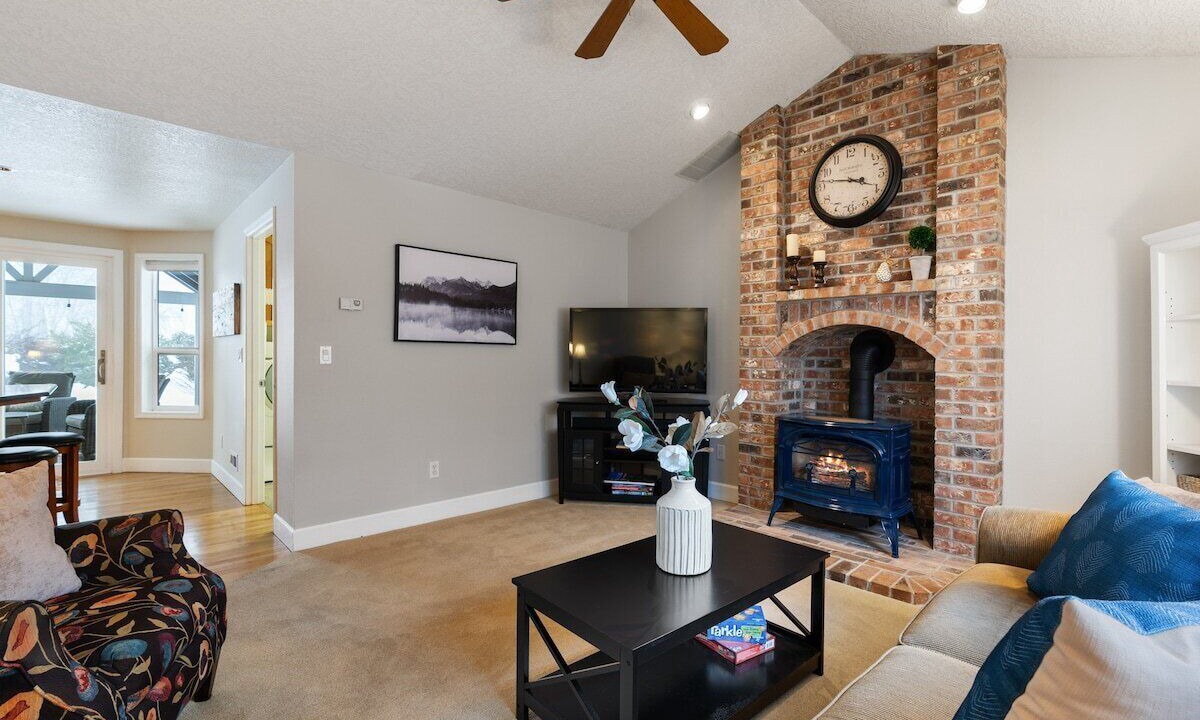 Photo of Livingroom in Camas