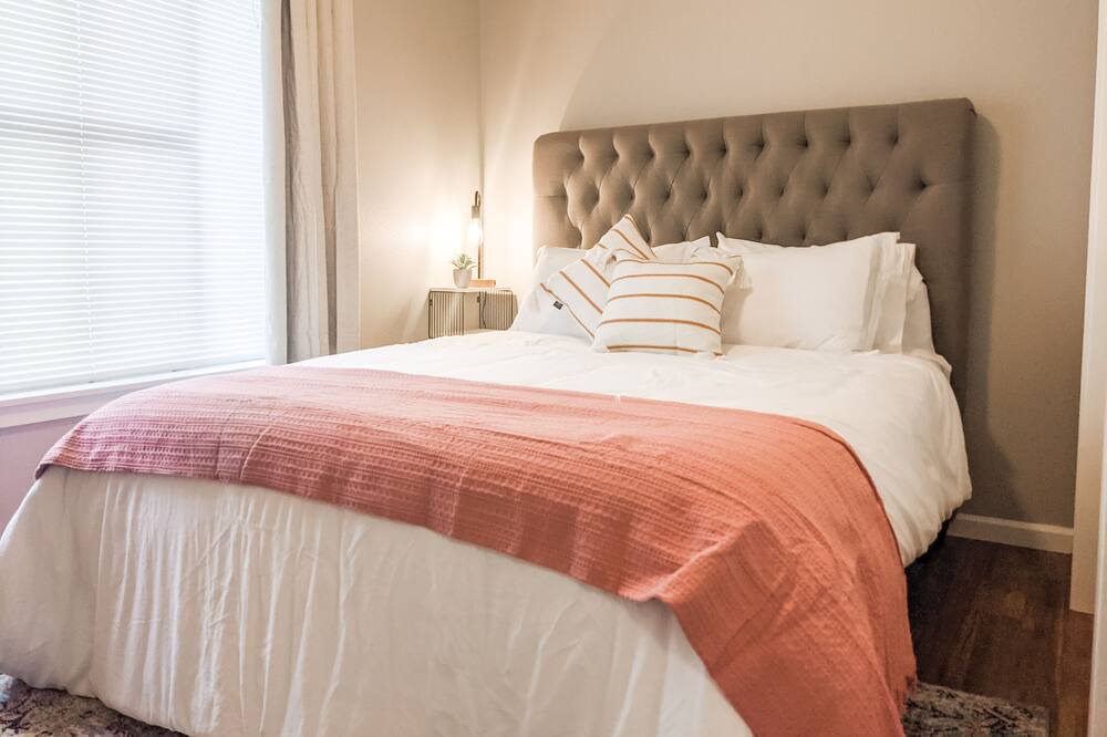 Photo of Bedroom in Philomath