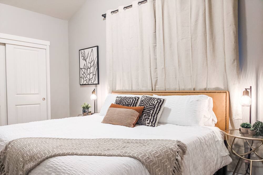 Photo of Bedroom in Philomath