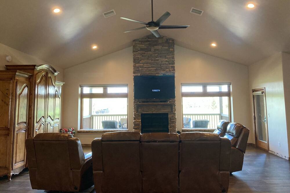Photo of Livingroom in Munds Park