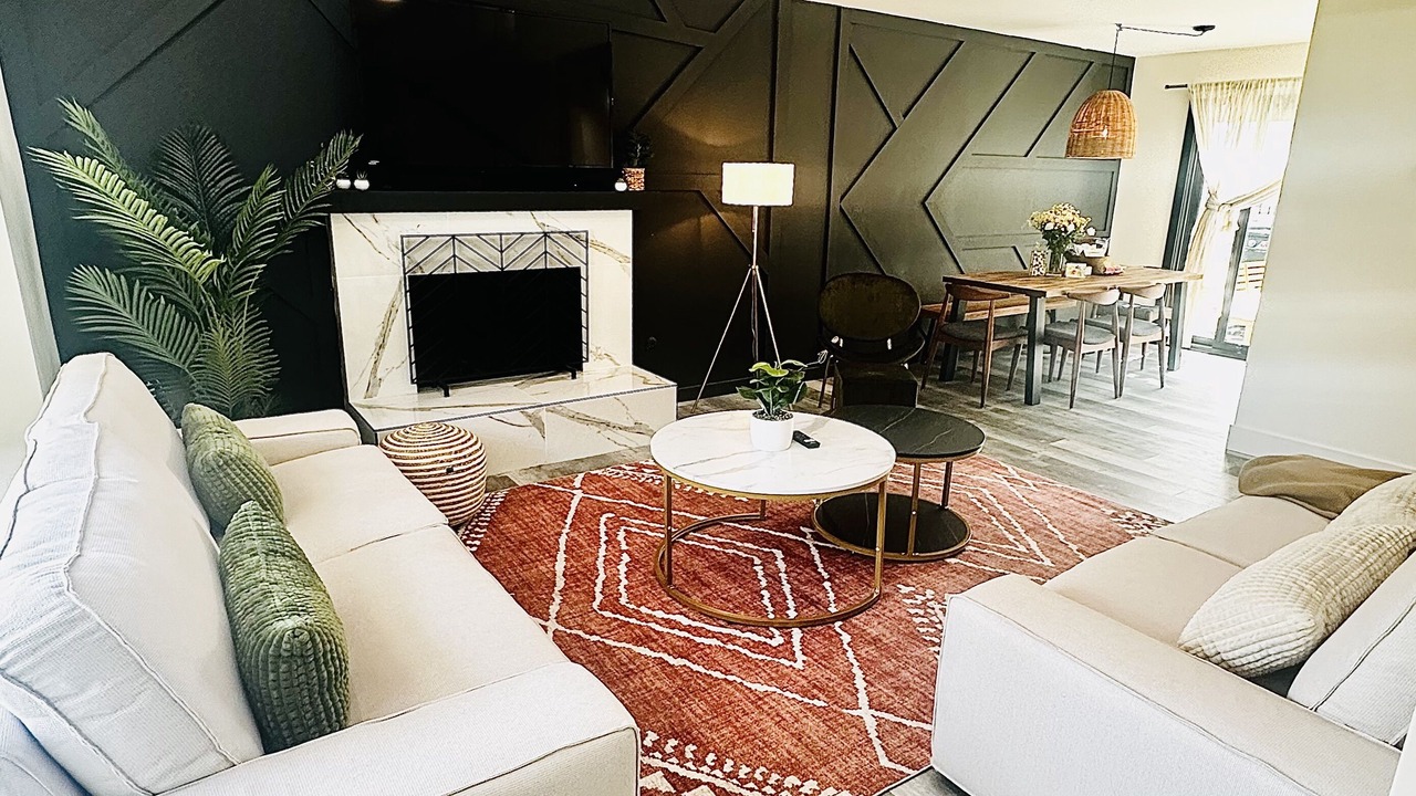 Photo of Livingroom in Oak Park