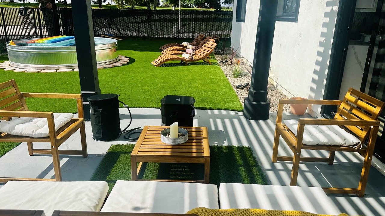 Photo of Outdoor in Oak Park