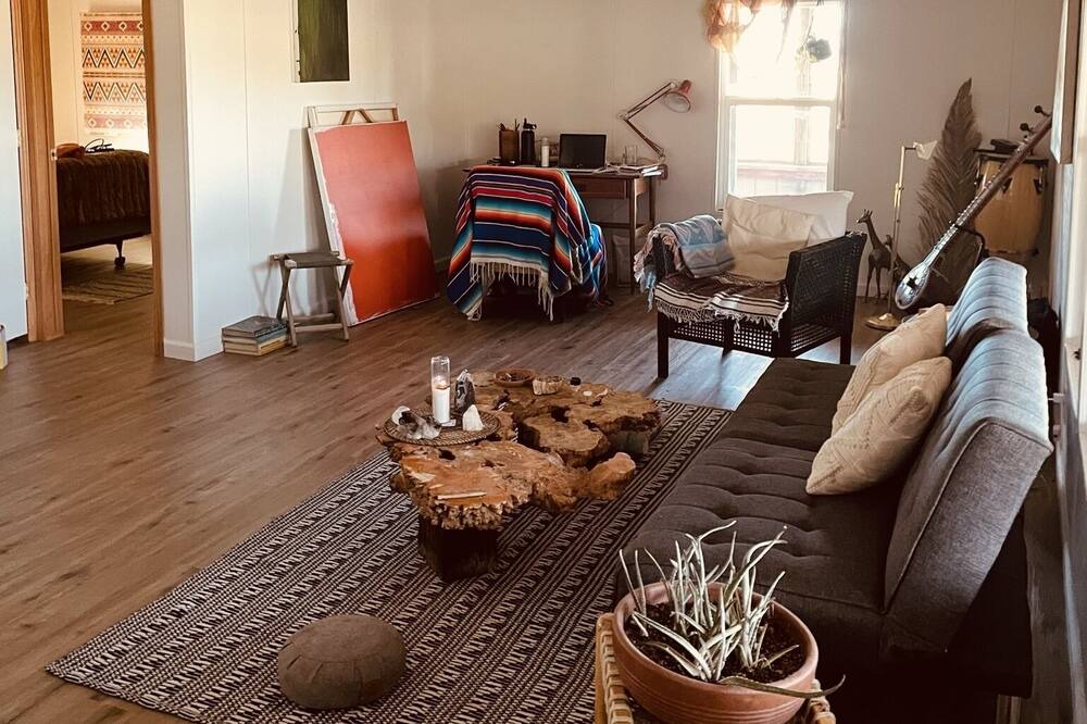 Photo of Livingroom in Dolan Springs