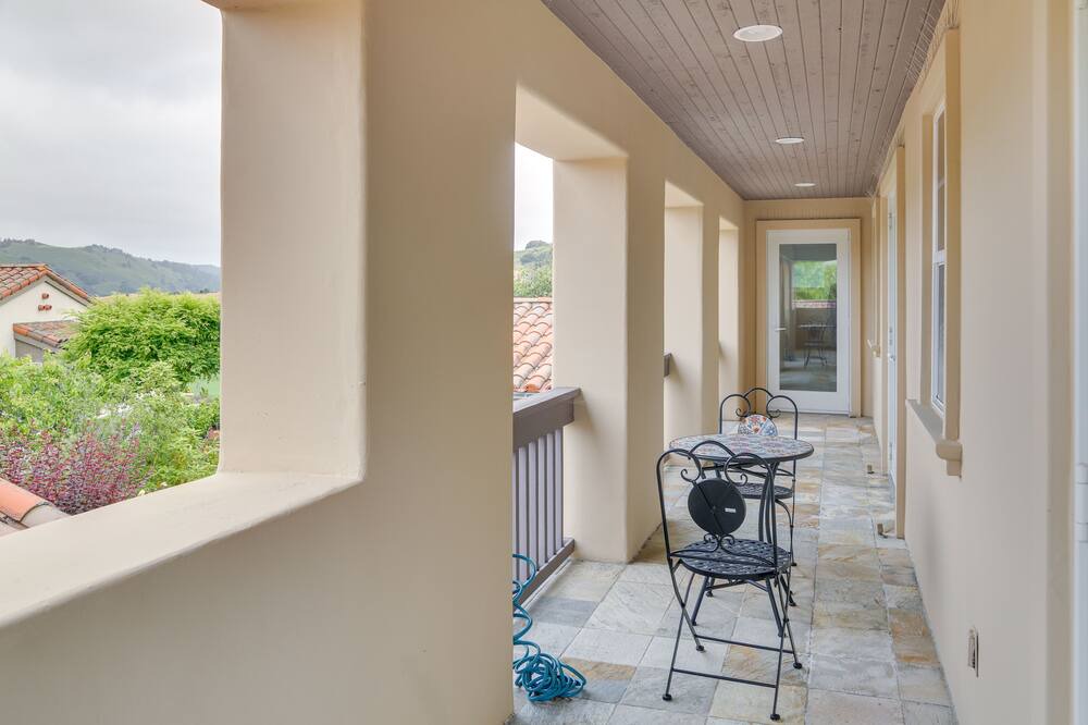 Photo of Patio Balcony in Monterey