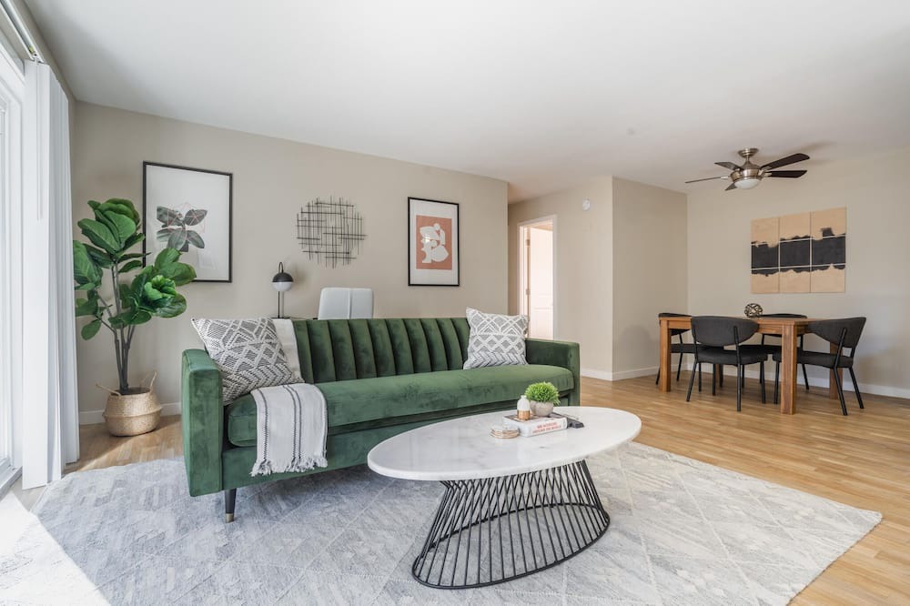 Photo of Livingroom in South Sundale