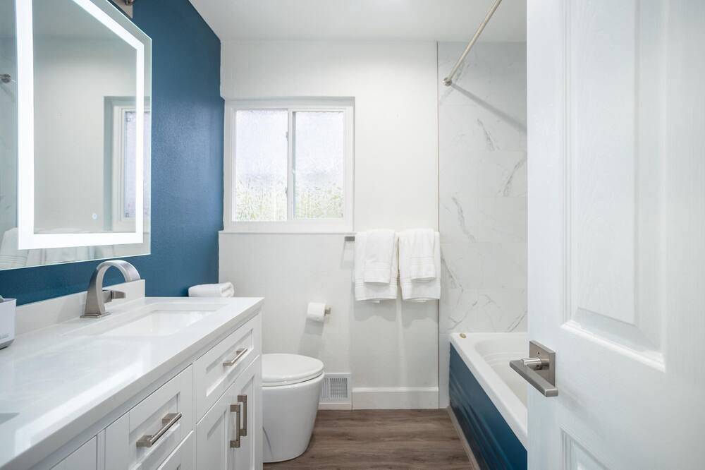 Photo of Bathroom in Lake Area