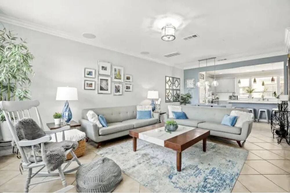Photo of Livingroom in Sky Ranch