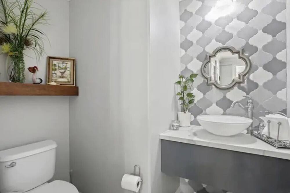 Photo of Bathroom in Sky Ranch