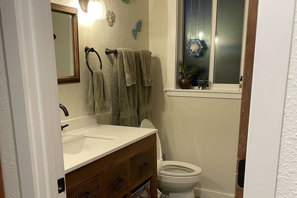 Photo of Bathroom in Silverton