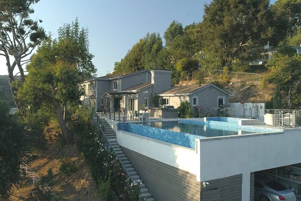 Photo of Outdoor in Bel Air