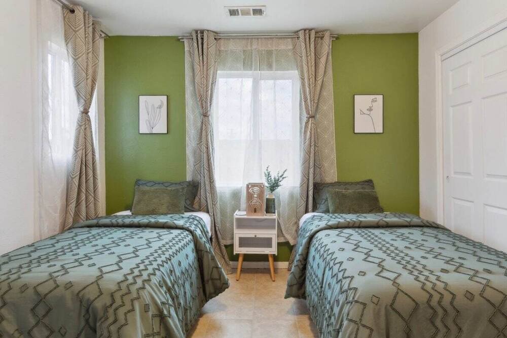 Photo of Bedroom in Desert Hot Springs