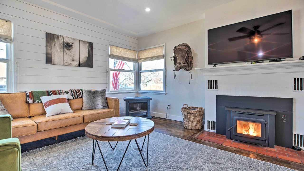 Photo of Livingroom in Bishop