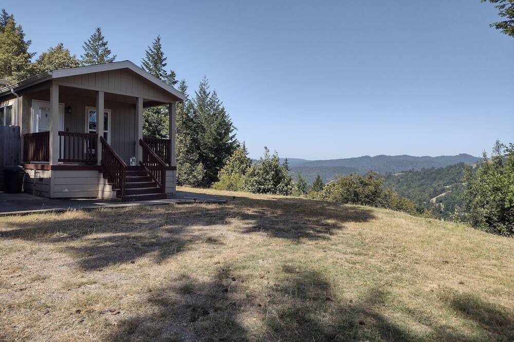 Photo of Outdoor in Benbow