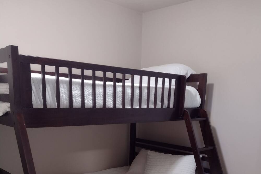 Photo of Bedroom in Benbow