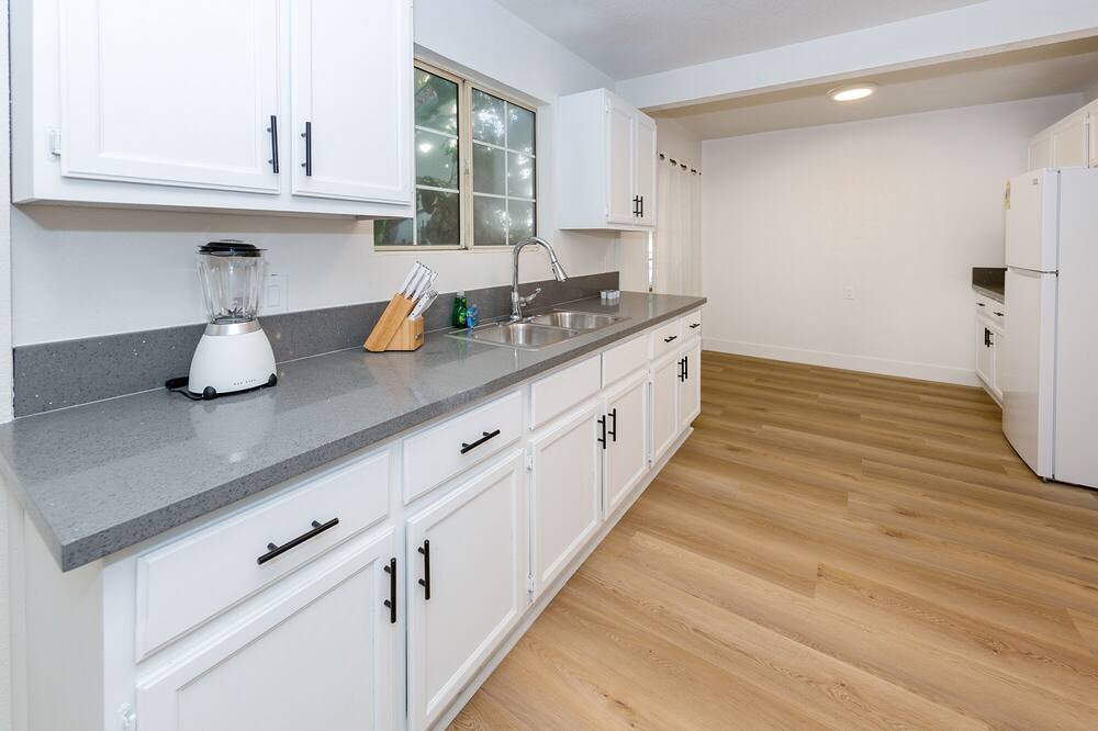 Photo of Kitchen in Pico - Robertson