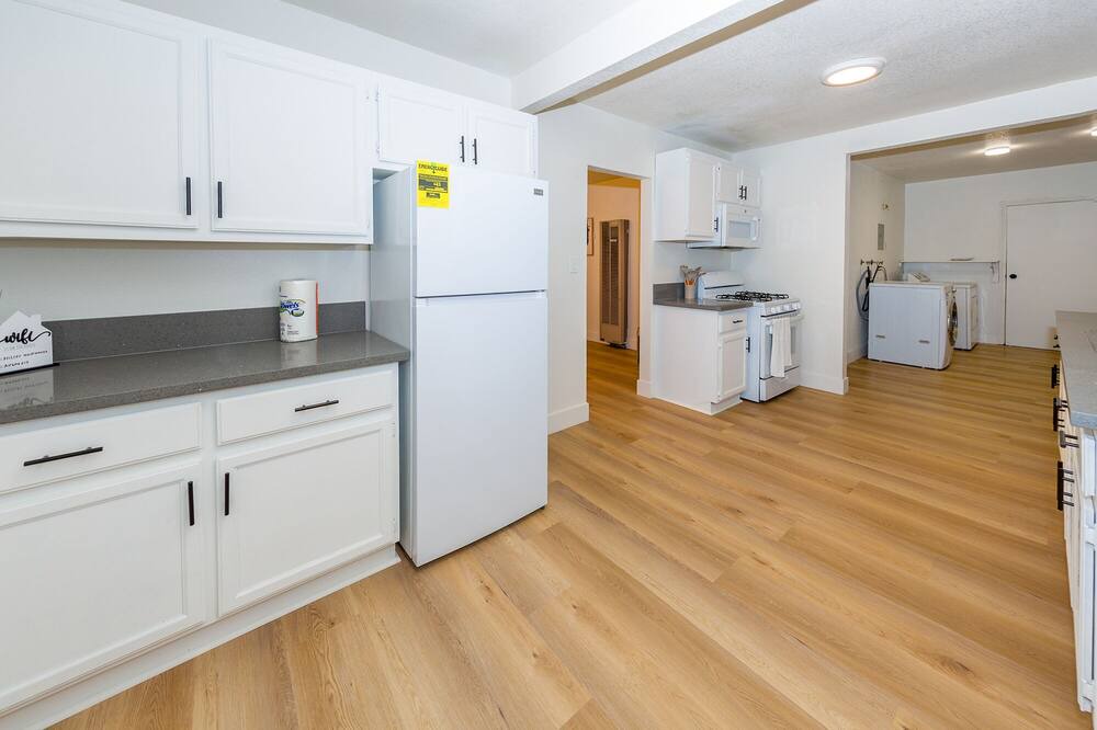 Photo of Kitchen in Pico - Robertson