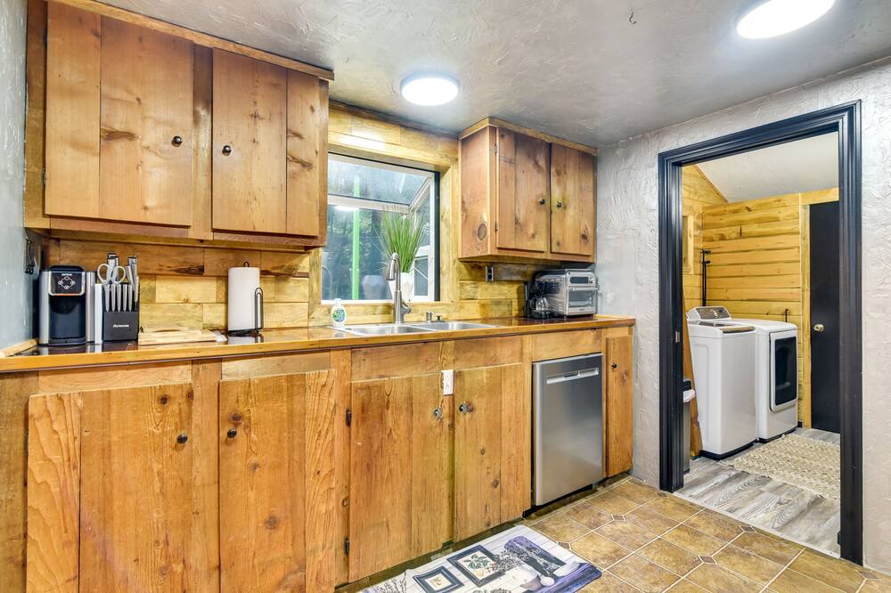 Photo of Kitchen in Sandy