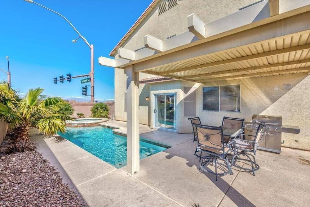 Photo of Outdoor in Rhodes Ranch