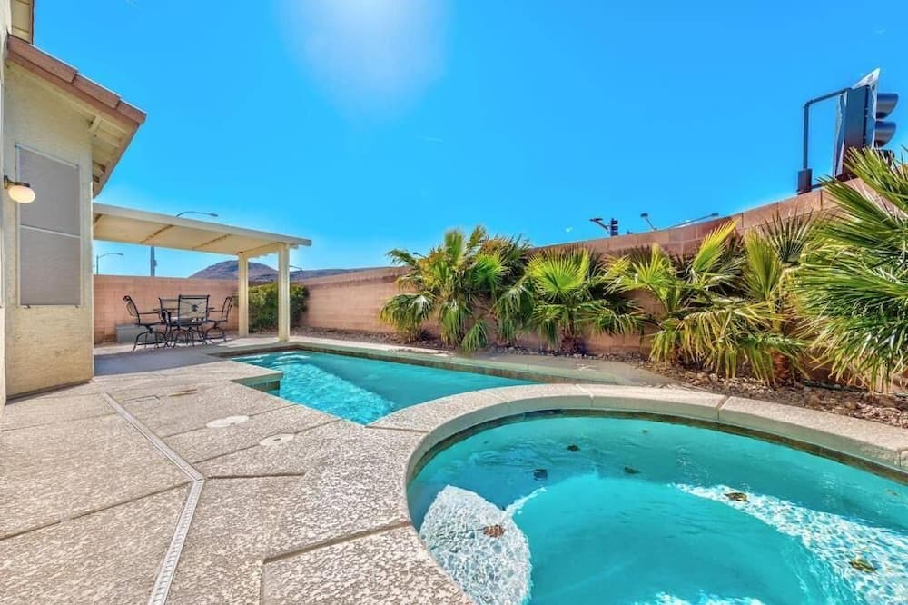 Photo of Outdoor in Rhodes Ranch