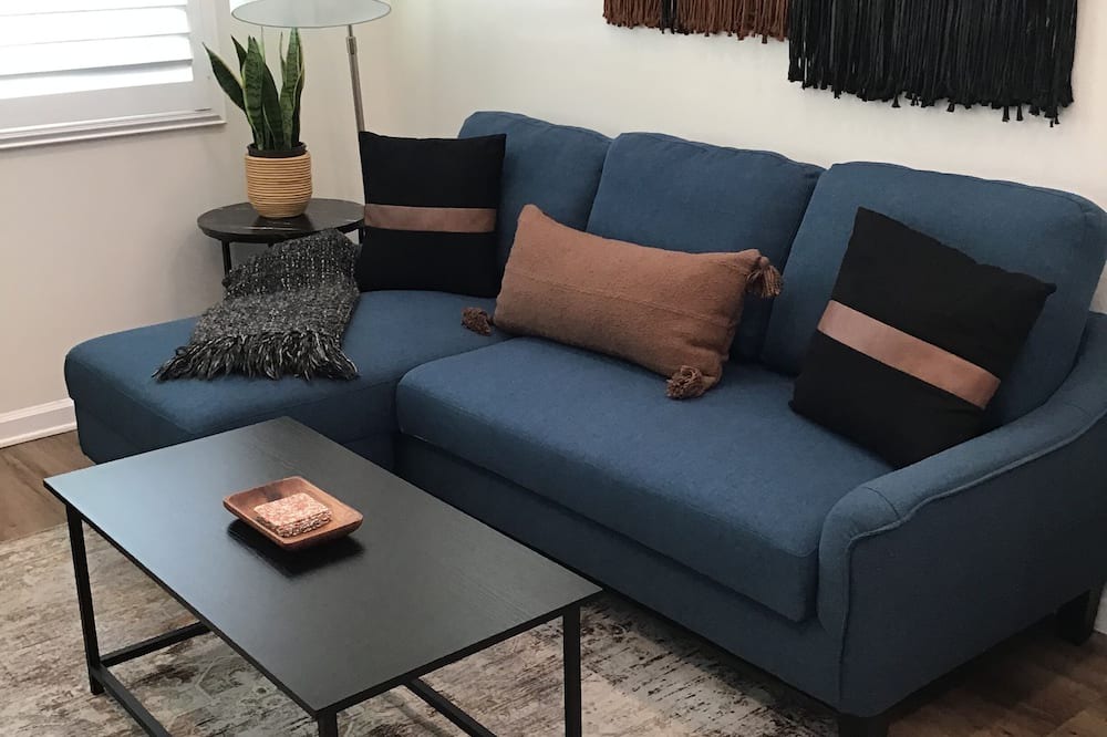 Photo of Livingroom in Upland