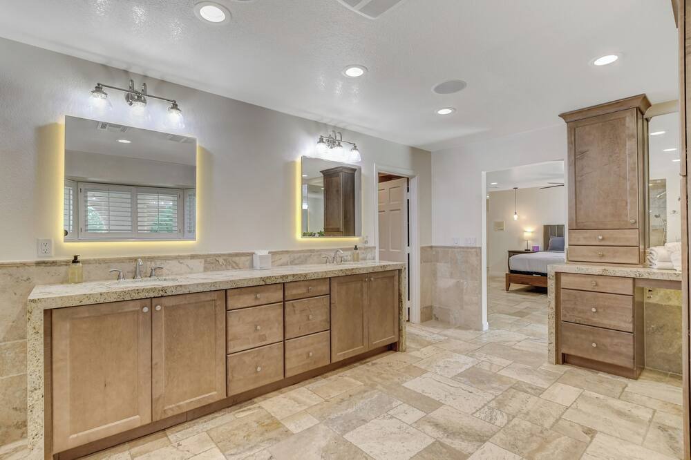 Photo of Bathroom in Paradise