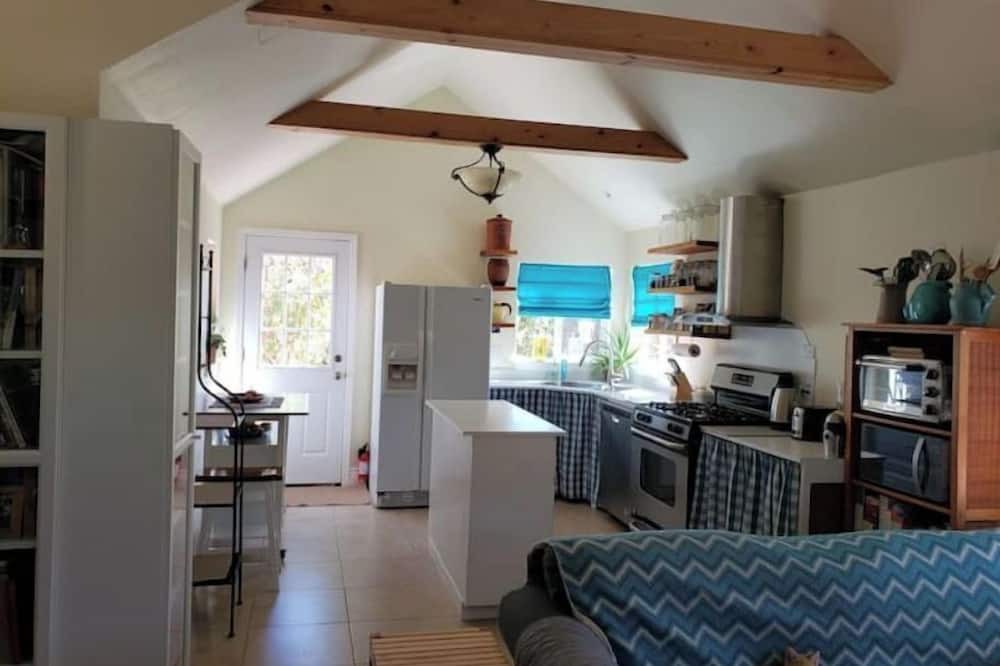 Photo of Kitchen in Cane Beds