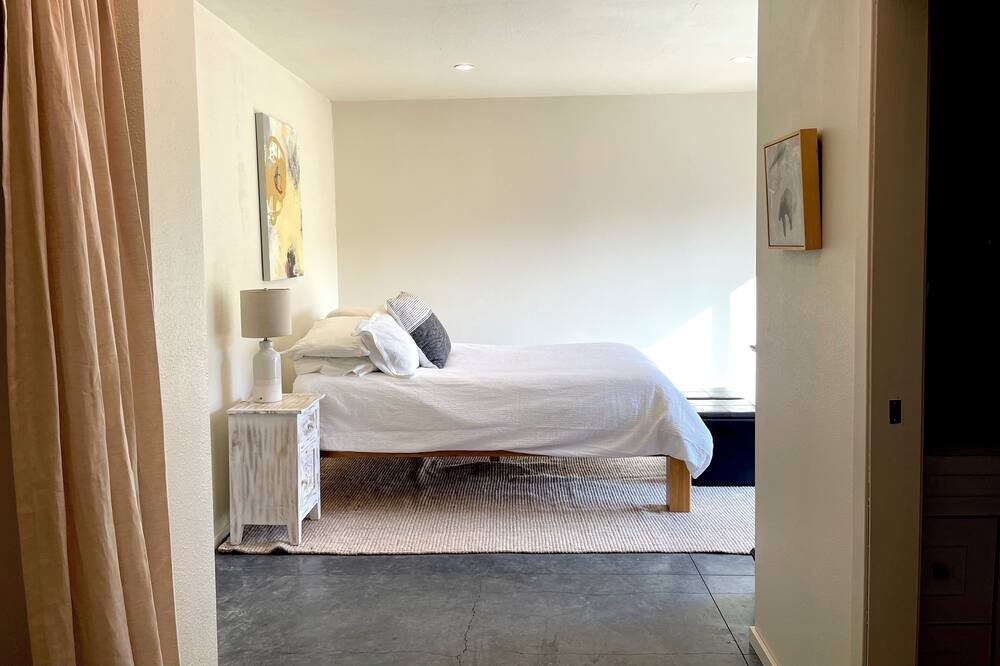 Photo of Bedroom in Graton