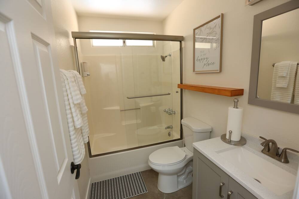 Photo of Bathroom in Joshua Tree