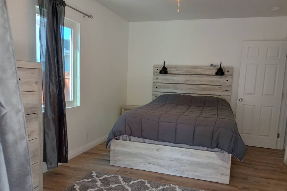 Photo of Bedroom in Culver - West