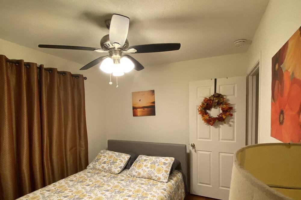 Photo of Bedroom in Mount Helix