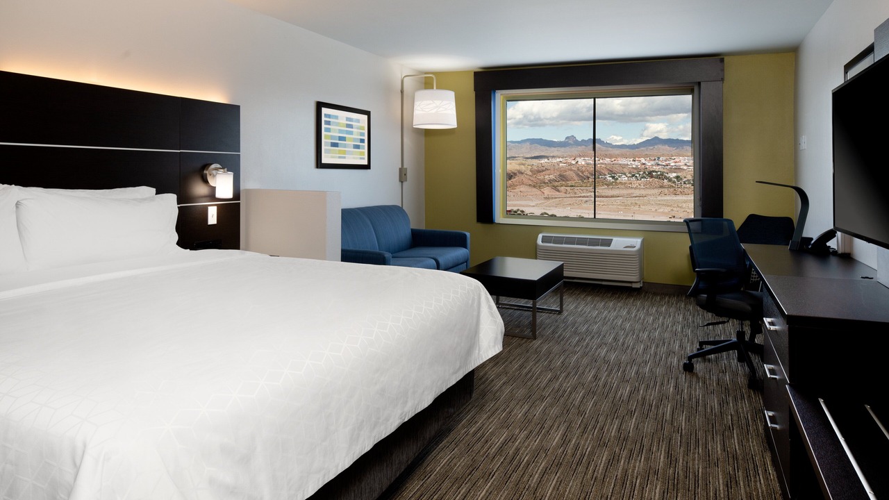 Photo of Bedroom in Bullhead City