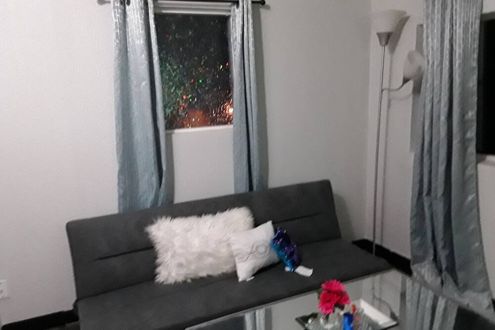 Photo of Livingroom in Sandy
