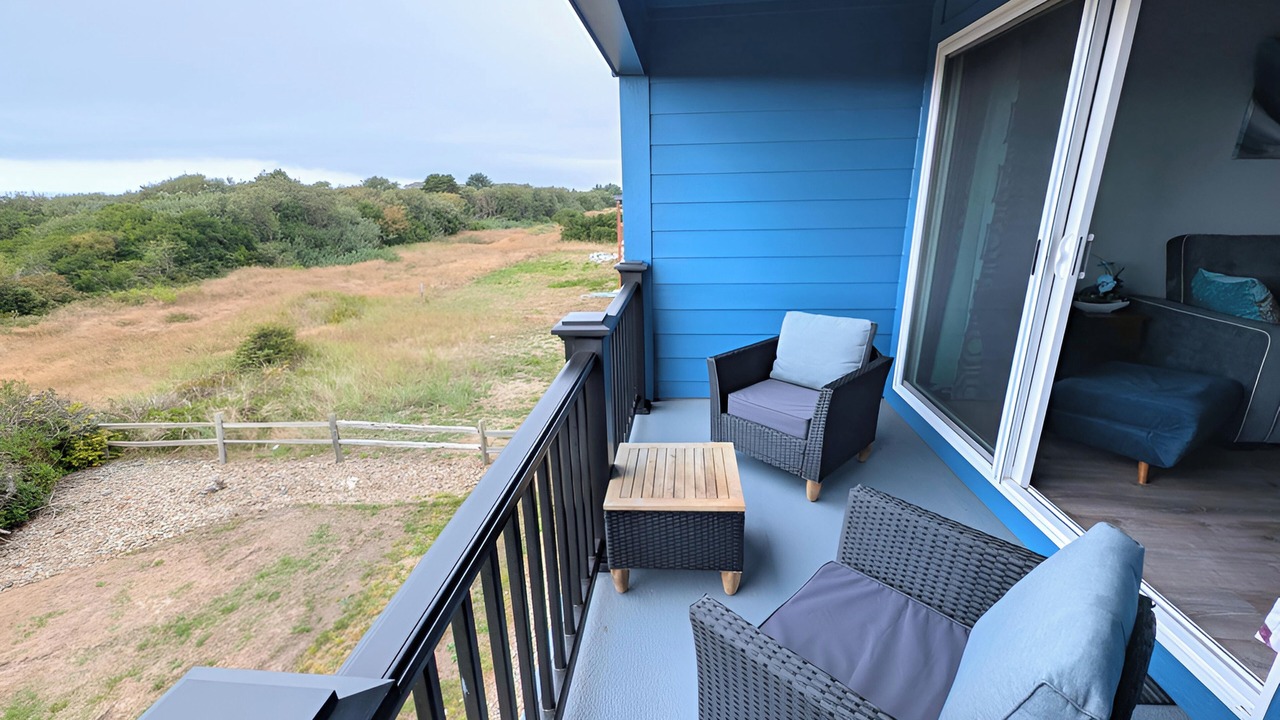Photo of Patio Balcony in Ocean Shores