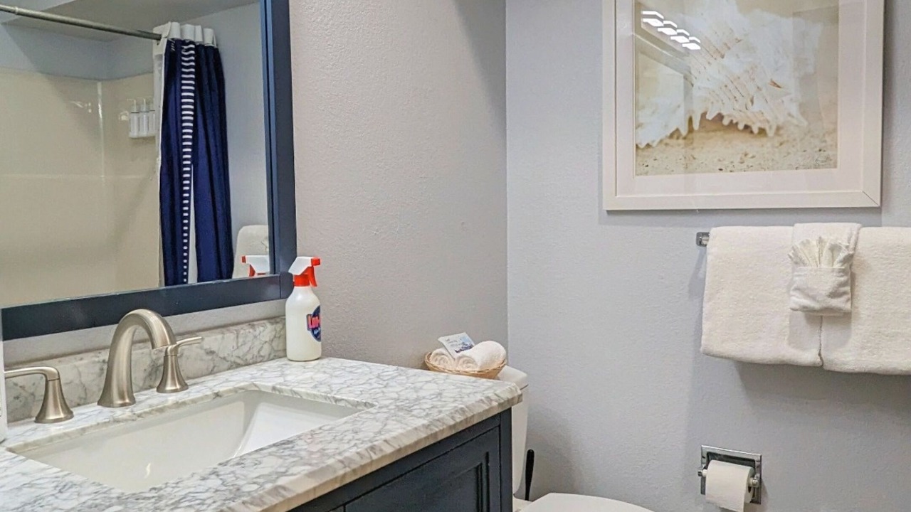 Photo of Bathroom in Ocean Shores