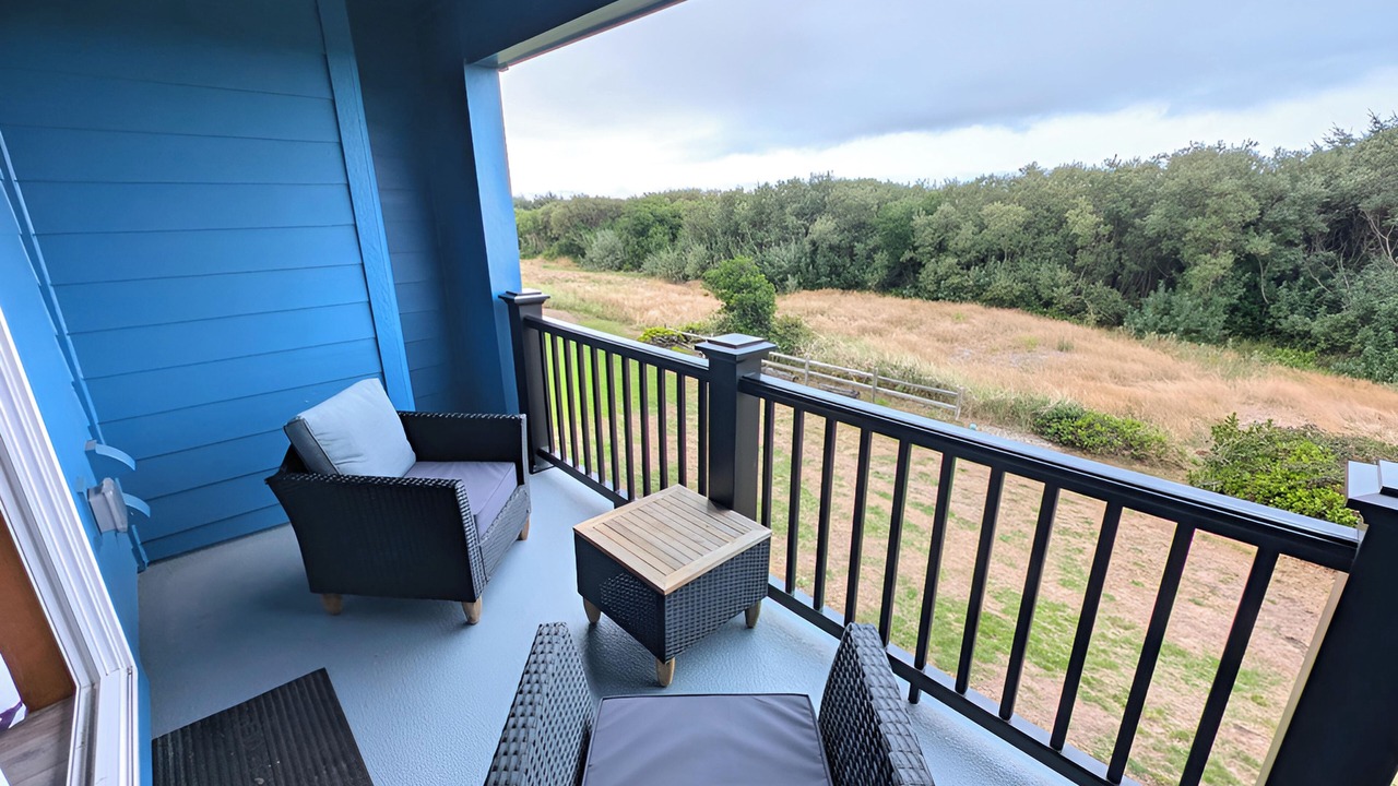 Photo of Patio Balcony in Ocean Shores
