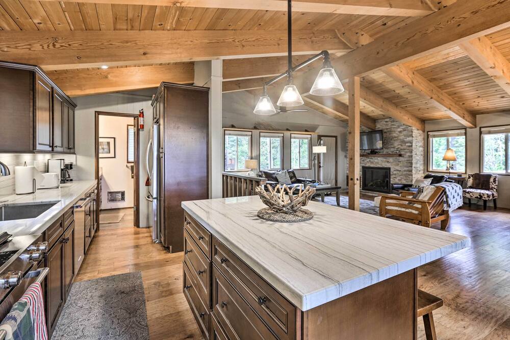 Photo of Kitchen in Tahoma