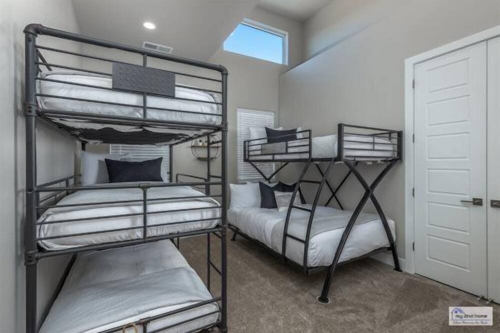 Photo of Bedroom in Ivins