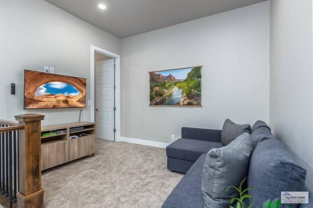 Photo of Bedroom in Ivins