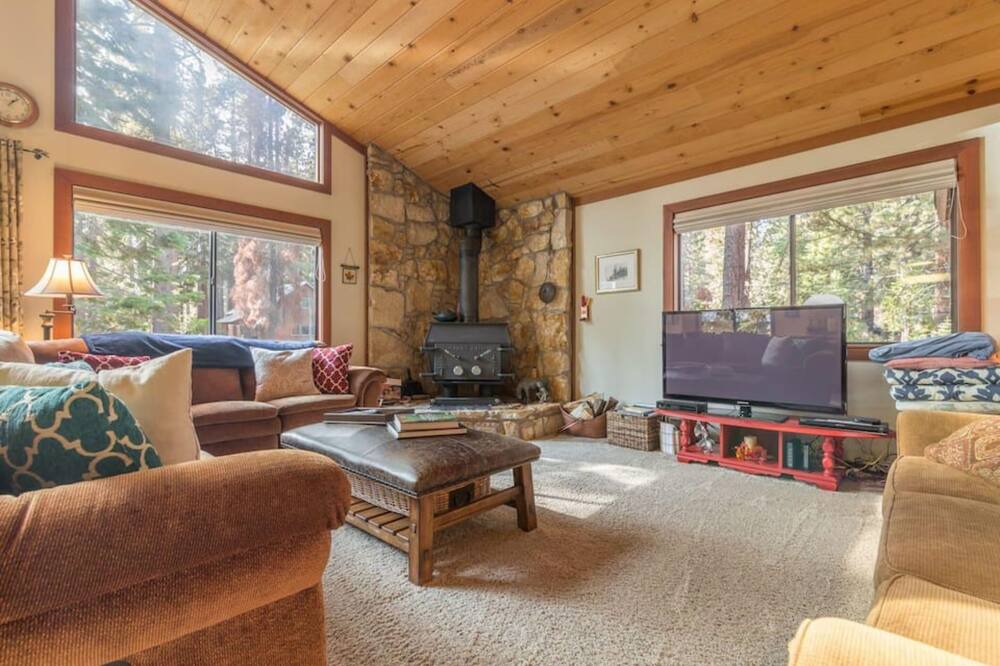 Photo of Others in Tahoe Vista
