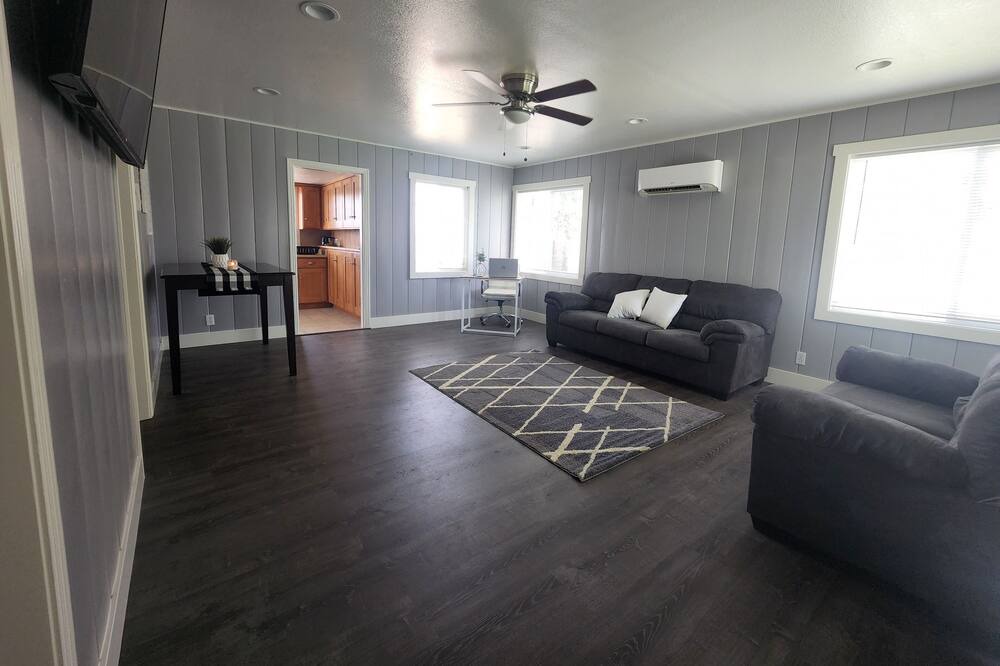 Photo of Livingroom in Turlock